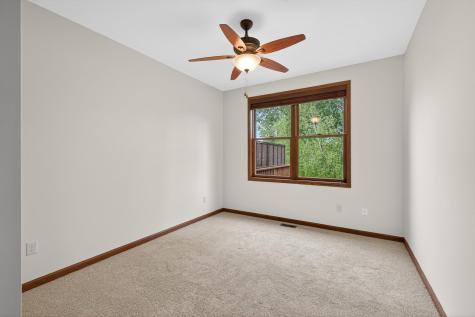 1589 Christie Place Saint Paul MN 55106