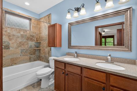 1589 Christie Place Saint Paul MN 55106