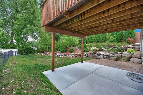 1589 Christie Place Saint Paul MN 55106