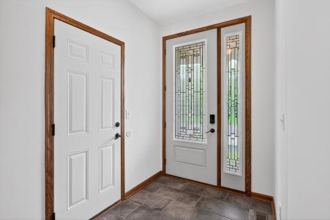 1589 Christie Place Saint Paul MN 55106