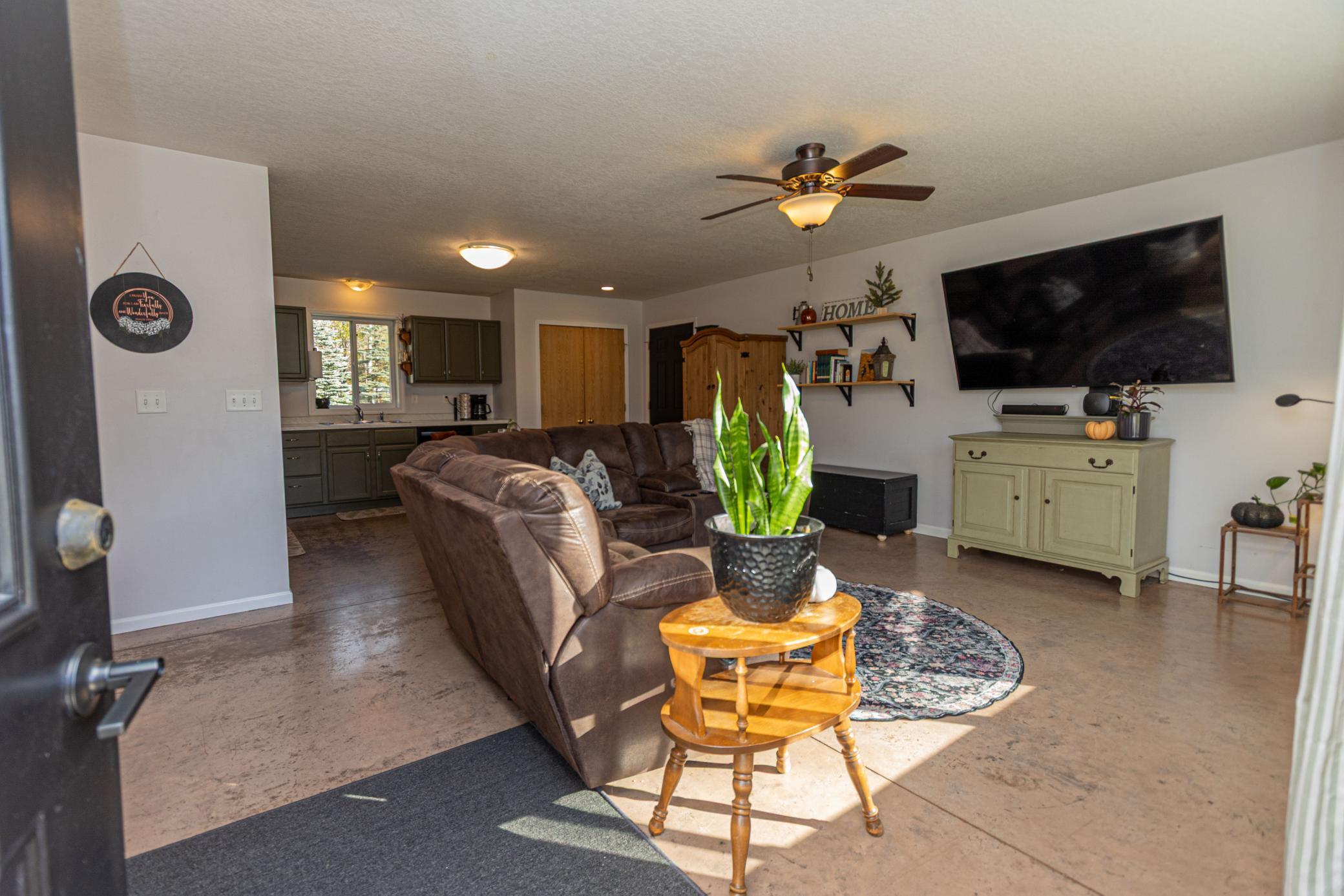 1024 Thomas Drive NE Alexandria MN 56308