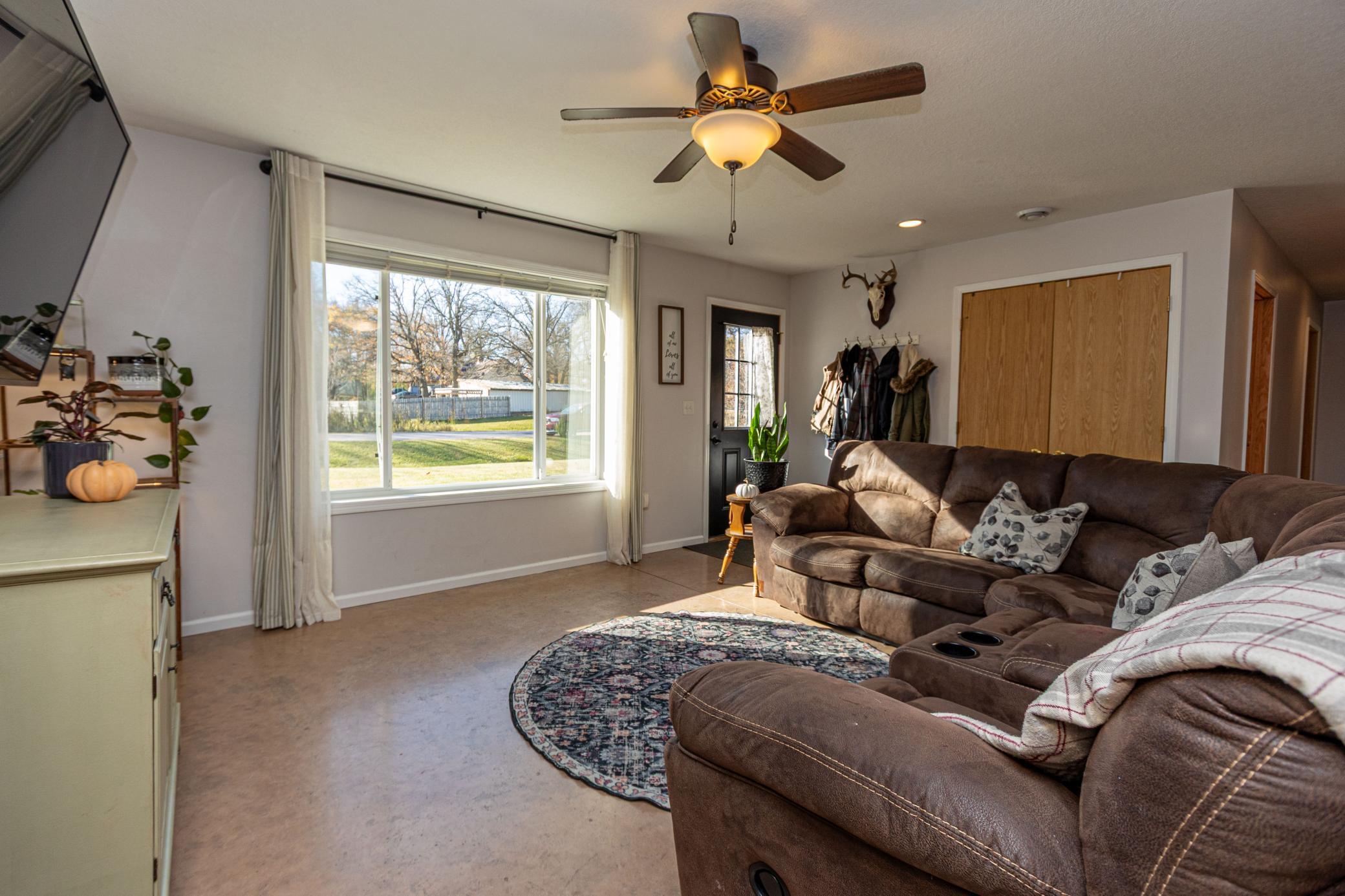 1024 Thomas Drive NE Alexandria MN 56308