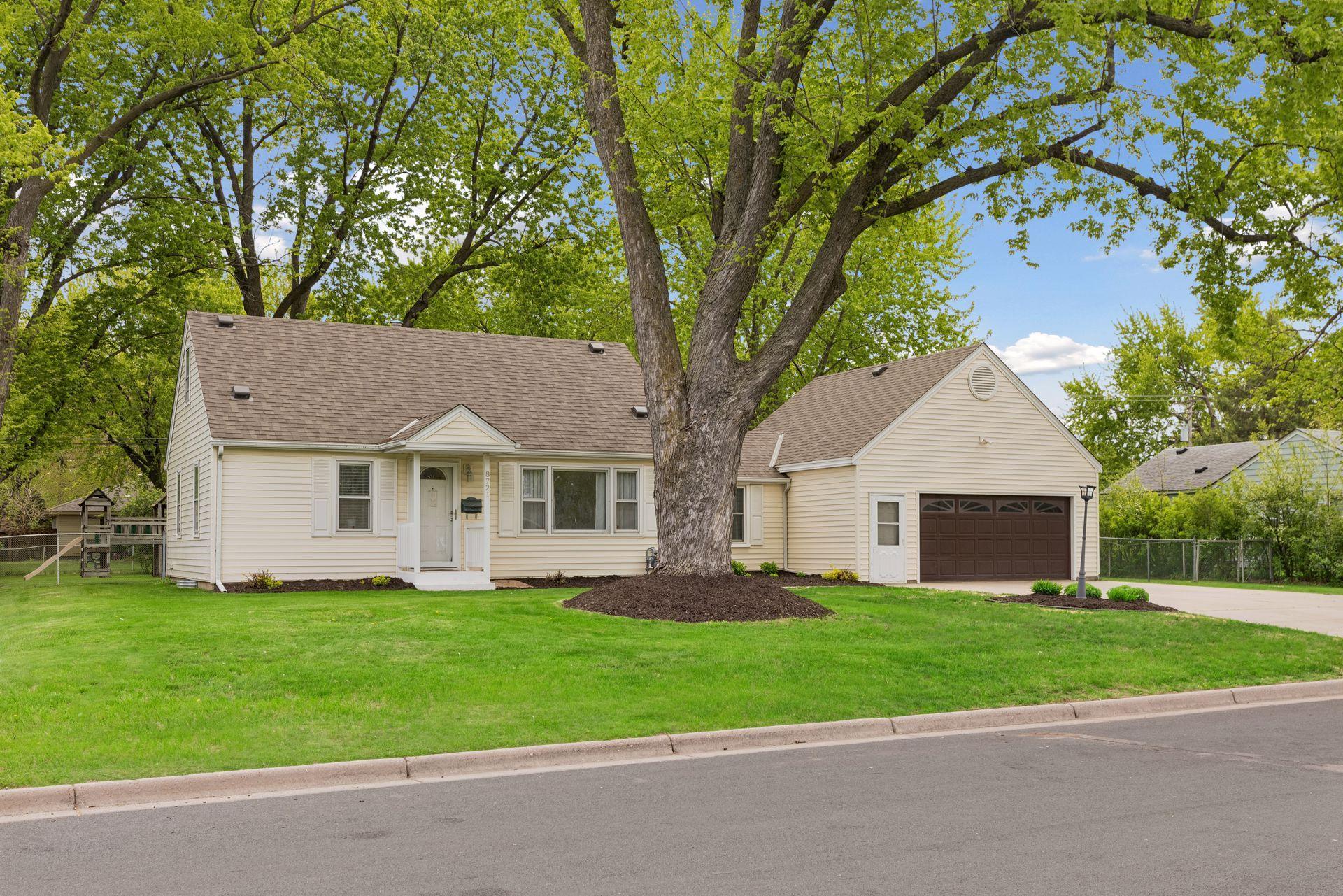 8721 Columbus Avenue S Bloomington MN 55420