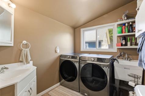 765 E Main Street Anoka MN 55303
