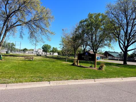 4515 Welcome Avenue N Crystal MN 55422