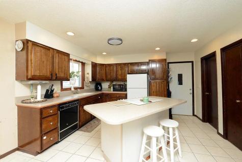 631 7th Avenue E West Fargo ND 58078