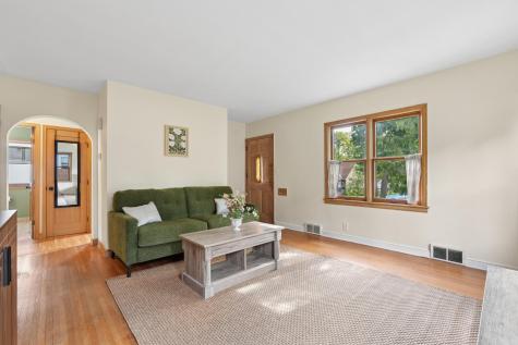 4246 14th Avenue S Minneapolis MN 55407