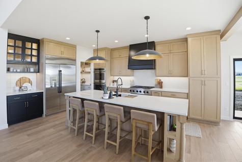6520 Selkirk Drive S Fargo ND 58104