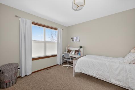 912 35th Avenue W West Fargo ND 58078
