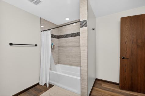912 35th Avenue W West Fargo ND 58078