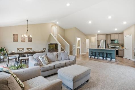 18137 Hidden Creek Trail Lakeville MN 55044