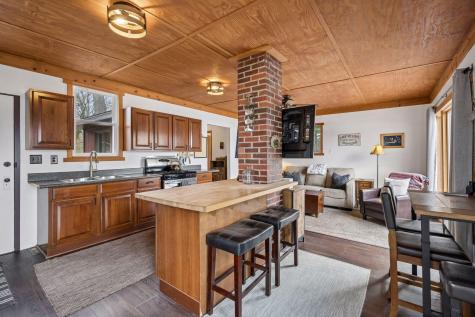 4692 115th Avenue Clear Lake MN 55319