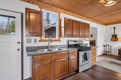 4692 115th Avenue Clear Lake MN 55319
