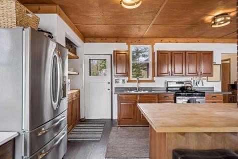4692 115th Avenue Clear Lake MN 55319