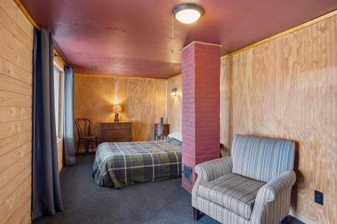 4692 115th Avenue Clear Lake MN 55319