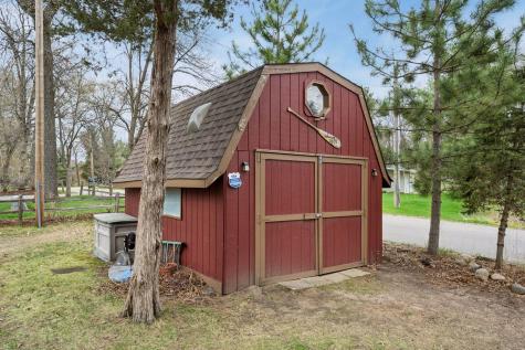 4692 115th Avenue Clear Lake MN 55319