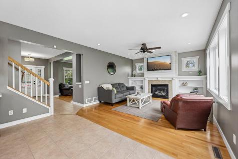 4798 Red Pine Court Eagan MN 55123