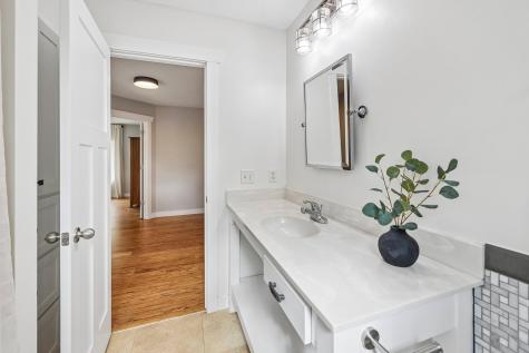 4798 Red Pine Court Eagan MN 55123