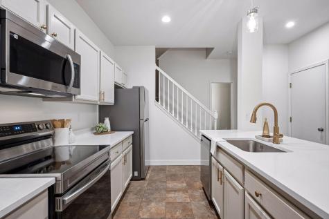 9004 Sawgrass Glen Maple Grove MN 55311