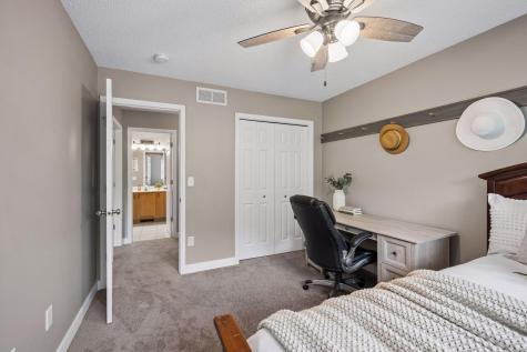9004 Sawgrass Glen Maple Grove MN 55311