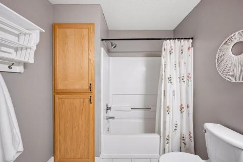 9004 Sawgrass Glen Maple Grove MN 55311