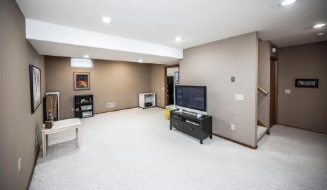 868 Basswood Lane Eagan MN 55123