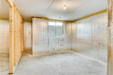 3521 Grandwood Drive N Fargo ND 58102