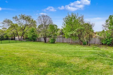 3521 Grandwood Drive N Fargo ND 58102