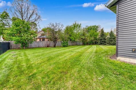 3521 Grandwood Drive N Fargo ND 58102
