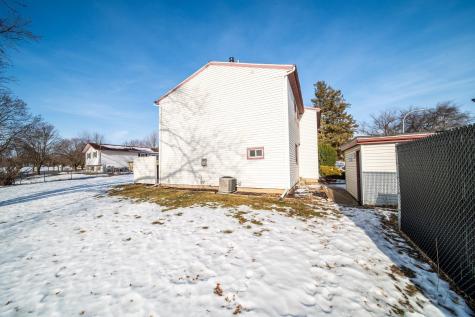 907 40th Street NW Rochester MN 55901