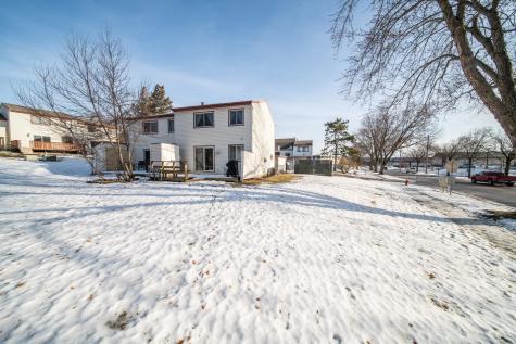 907 40th Street NW Rochester MN 55901