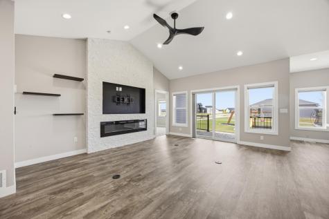 100 Annies Way Mapleton ND 58059