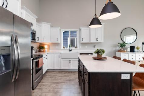 8040 Goldfinch Drive Horace ND 58047