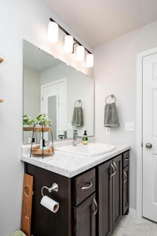 8040 Goldfinch Drive Horace ND 58047