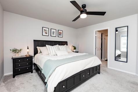 8040 Goldfinch Drive Horace ND 58047