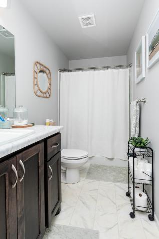 8040 Goldfinch Drive Horace ND 58047