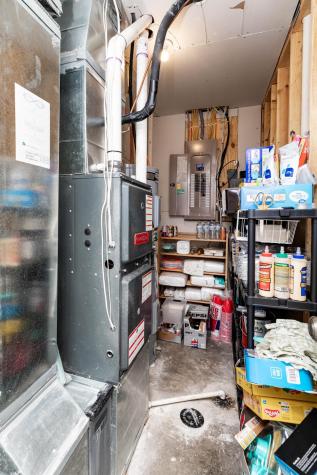 8040 Goldfinch Drive Horace ND 58047