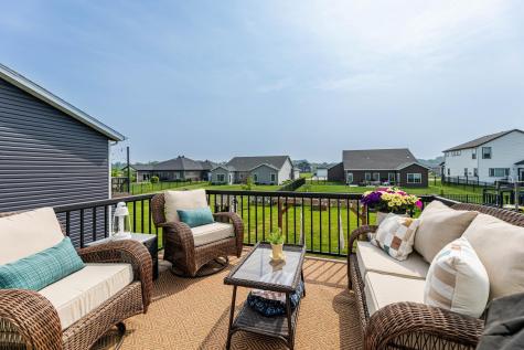 8040 Goldfinch Drive Horace ND 58047