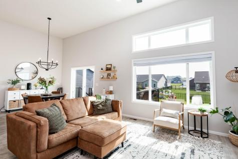 8040 Goldfinch Drive Horace ND 58047