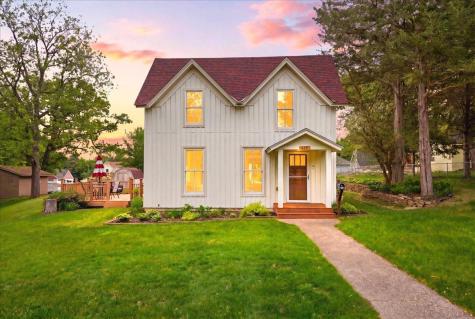 357 6th Street N Bayport MN 55003