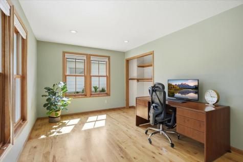 357 6th Street N Bayport MN 55003