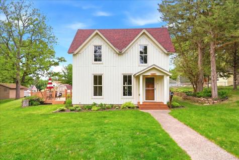 357 6th Street N Bayport MN 55003