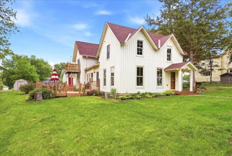 357 6th Street N Bayport MN 55003