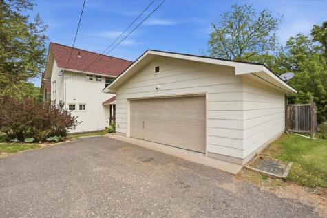 357 6th Street N Bayport MN 55003