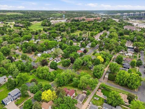 357 6th Street N Bayport MN 55003