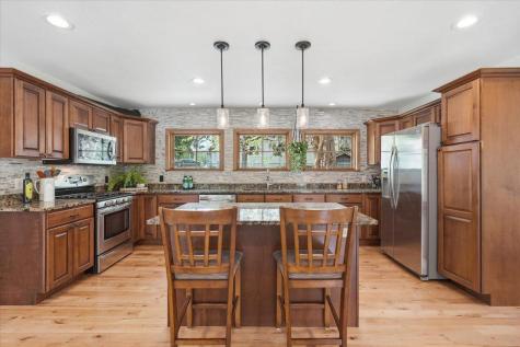 357 6th Street N Bayport MN 55003