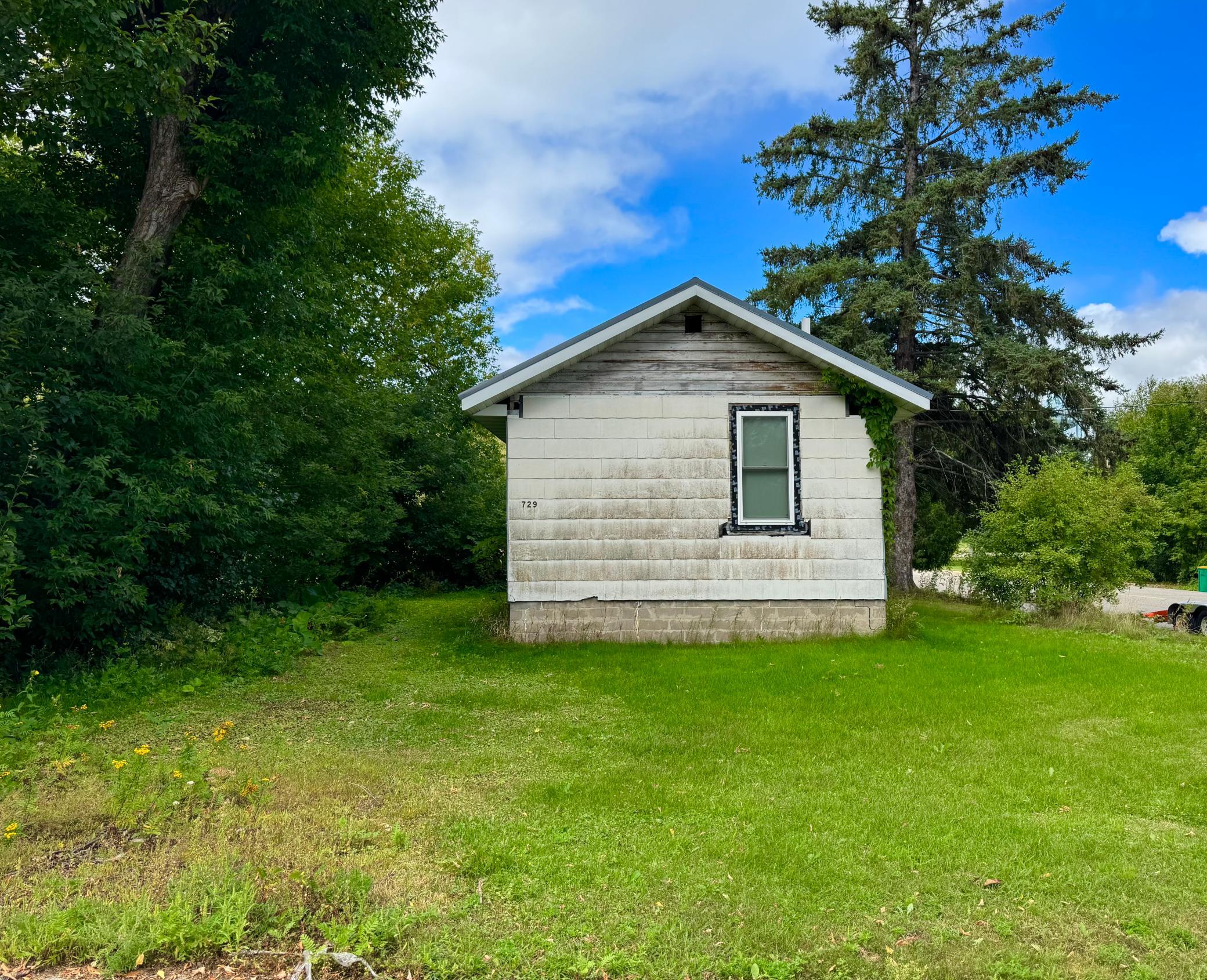 729 NW 3rd Avenue Grand Rapids MN 55744