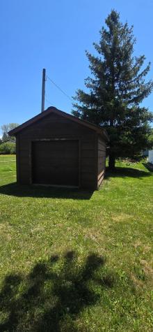 613 E Walnut Avenue Olivia MN 56277