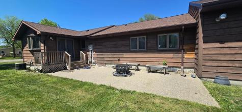 613 E Walnut Avenue Olivia MN 56277