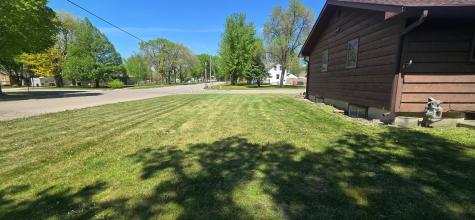 613 E Walnut Avenue Olivia MN 56277